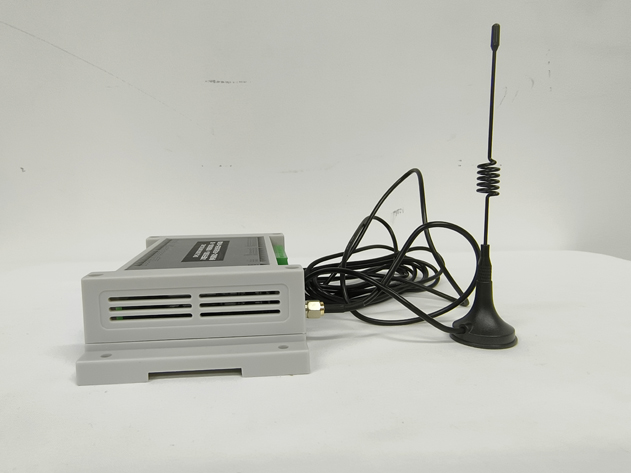 高山水池、山上水塔水位超遠(yuǎn)距離無線傳輸及水泵自動控制系統(tǒng)